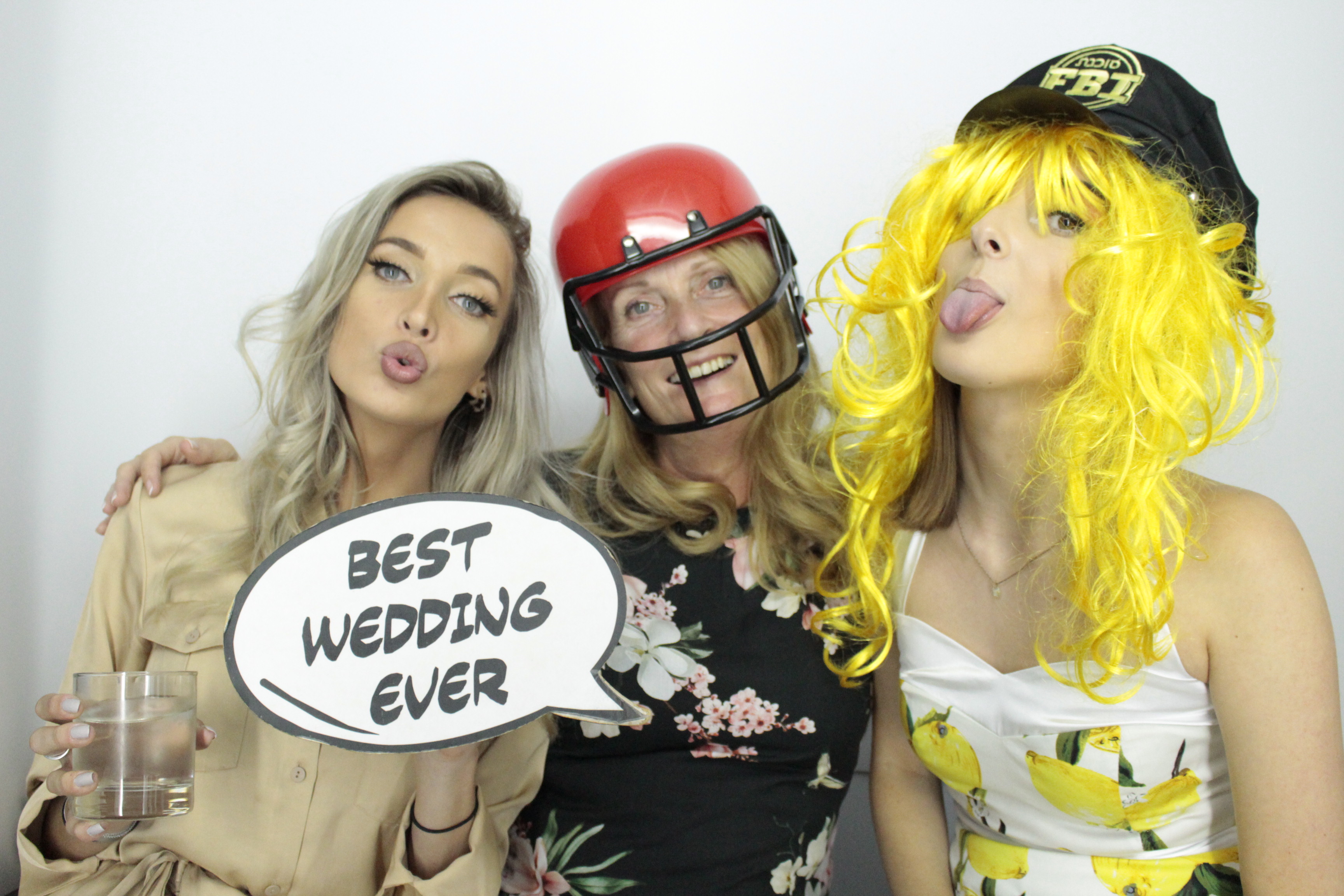Louise & Dan's Big Day | View more photos from the event at gallery.myphotoboothexperience.co.uk/u/MyPhotoBoothExperienceLtd/Louise-Dans-Big-Day